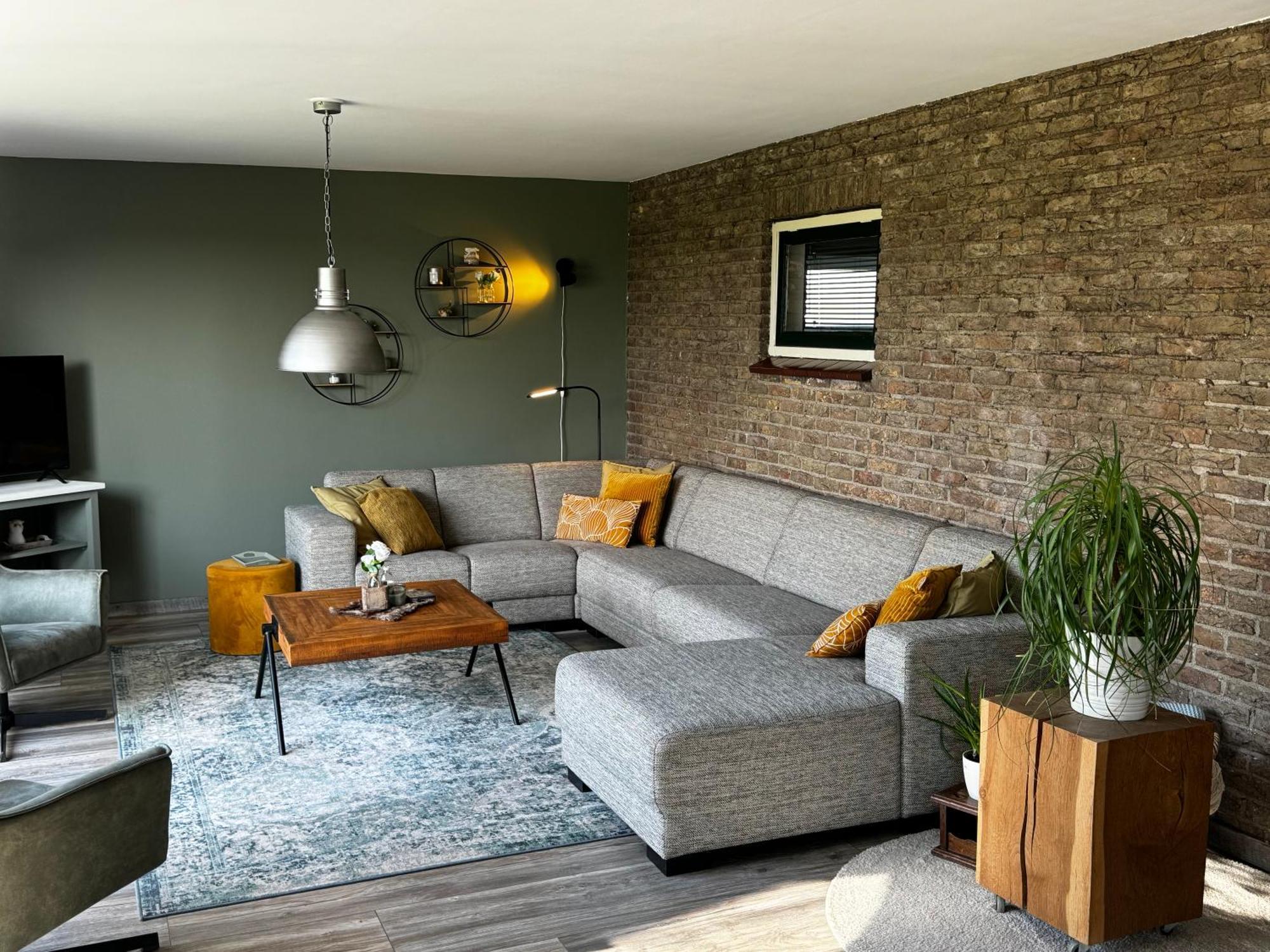 'S-Gravendeel Vakantiewoning Le Garaazje מראה חיצוני תמונה